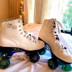 ✨ Lenexa Supreme Vintage White Roller Skates✨